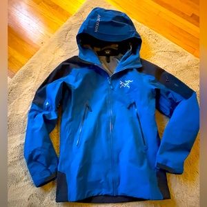 Arc'teryx Blue and Black Ski Jacket
